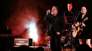 Ascoli - "Io sono ascolano", Russell Crowe scatena l’inferno a Piazza del Popolo